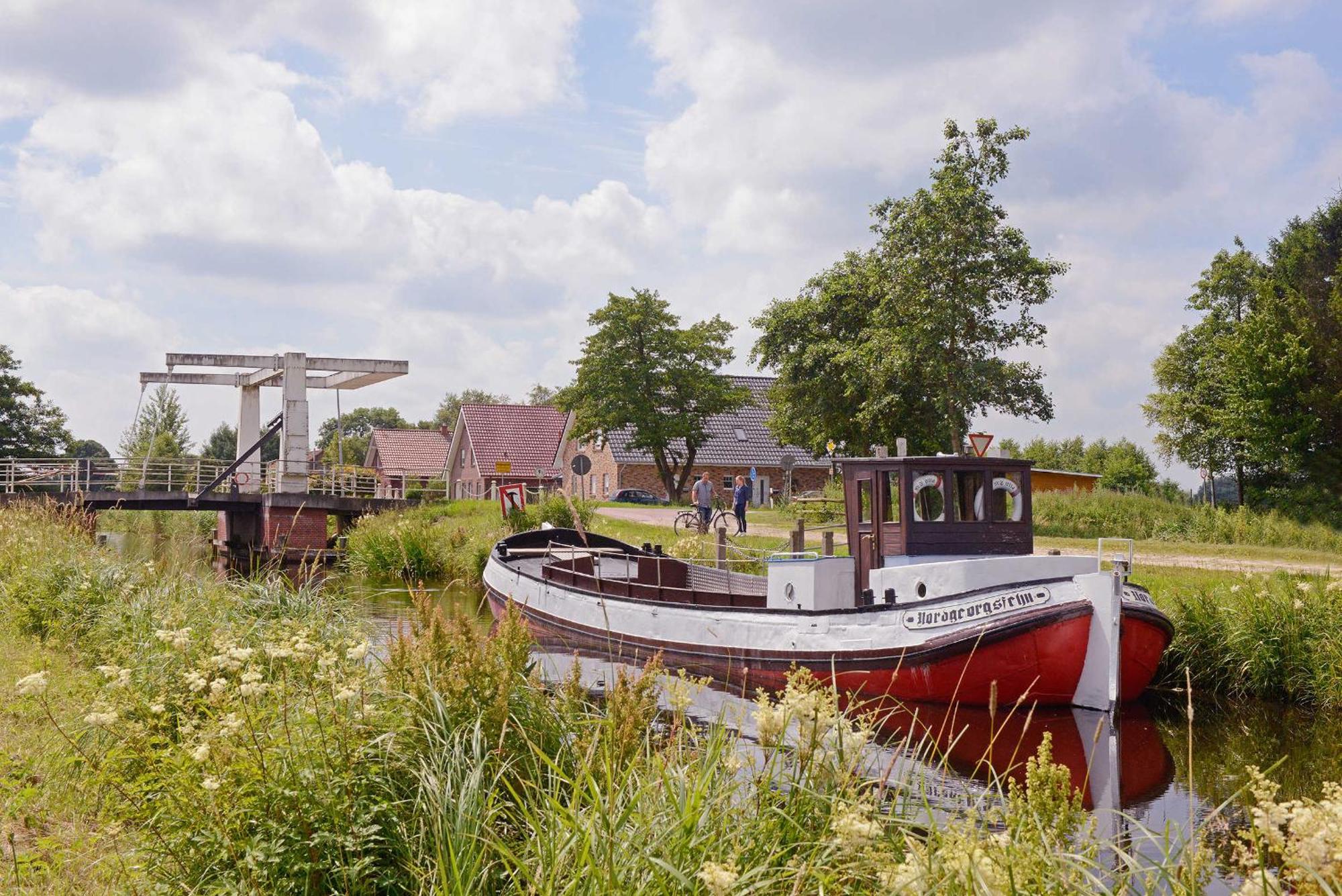 Ferienobjekte Claus, 35633 Appartement Uplengen Buitenkant foto